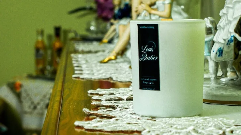 Świeca zapachowa Midnight Drink White