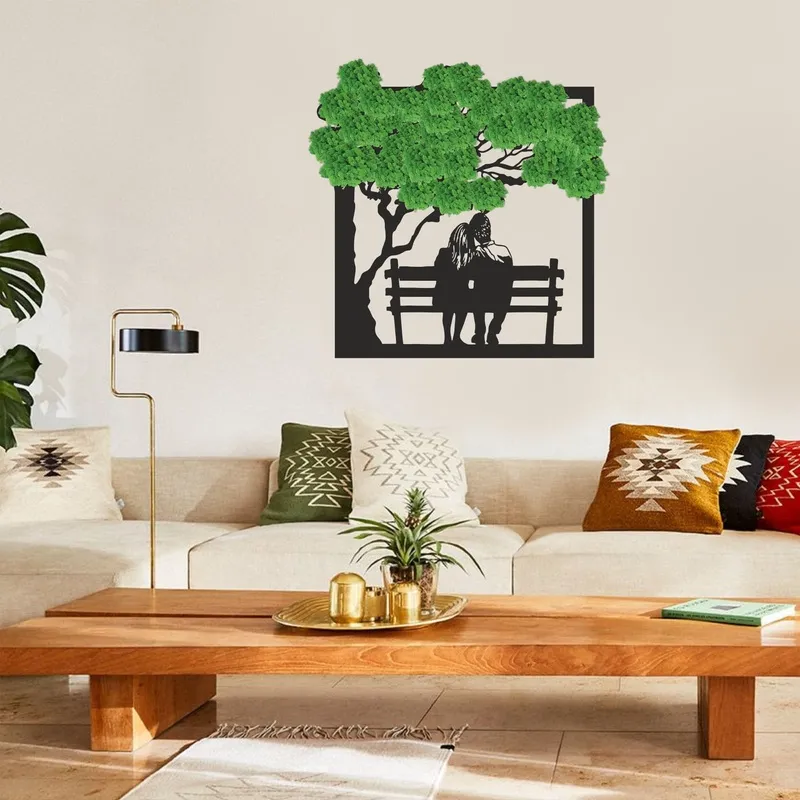 „Zakochani pod drzewem” – ekologiczny obraz z mchem i romantycznym motywem