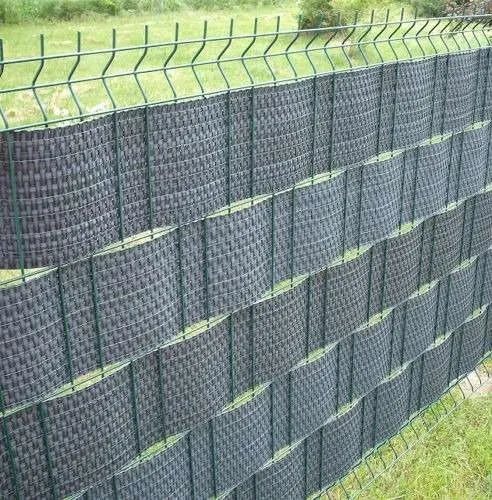 Taśma panelowa z technorattanu w wymiarze 19 cm x 255 cm, kremowy