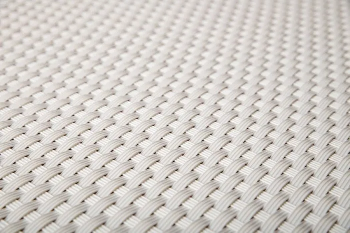 Mata rattanowa dwustronna oczkowana na wymiar kolor biały RD07