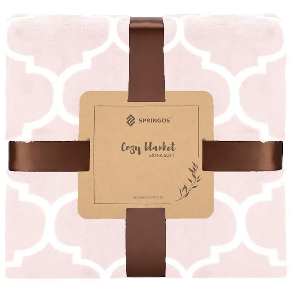 Koc narzuta na łóżko 200x220 cm jasnoróżowy wzór maroko