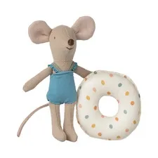 myszka młodsza siostra na plaży Maileg