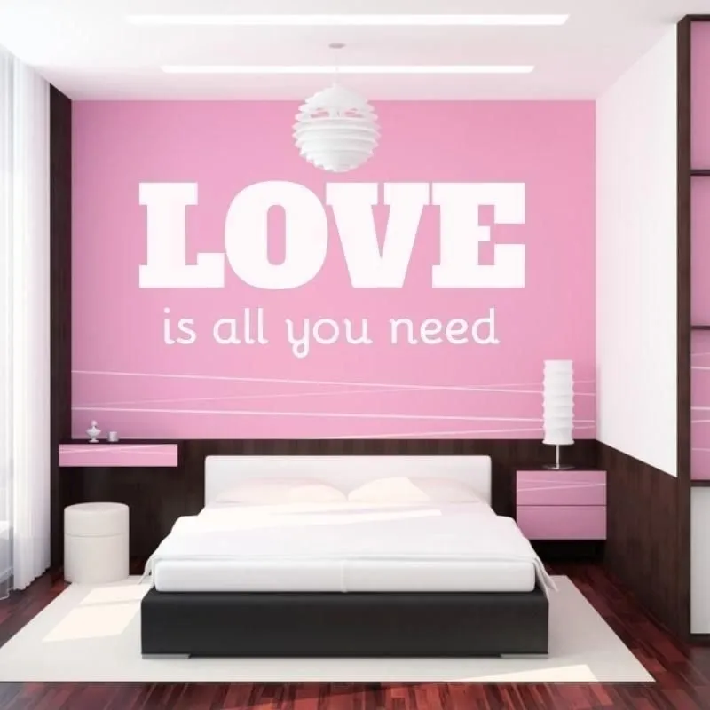 Szablon malarski 02X 18 love is all you need 1723