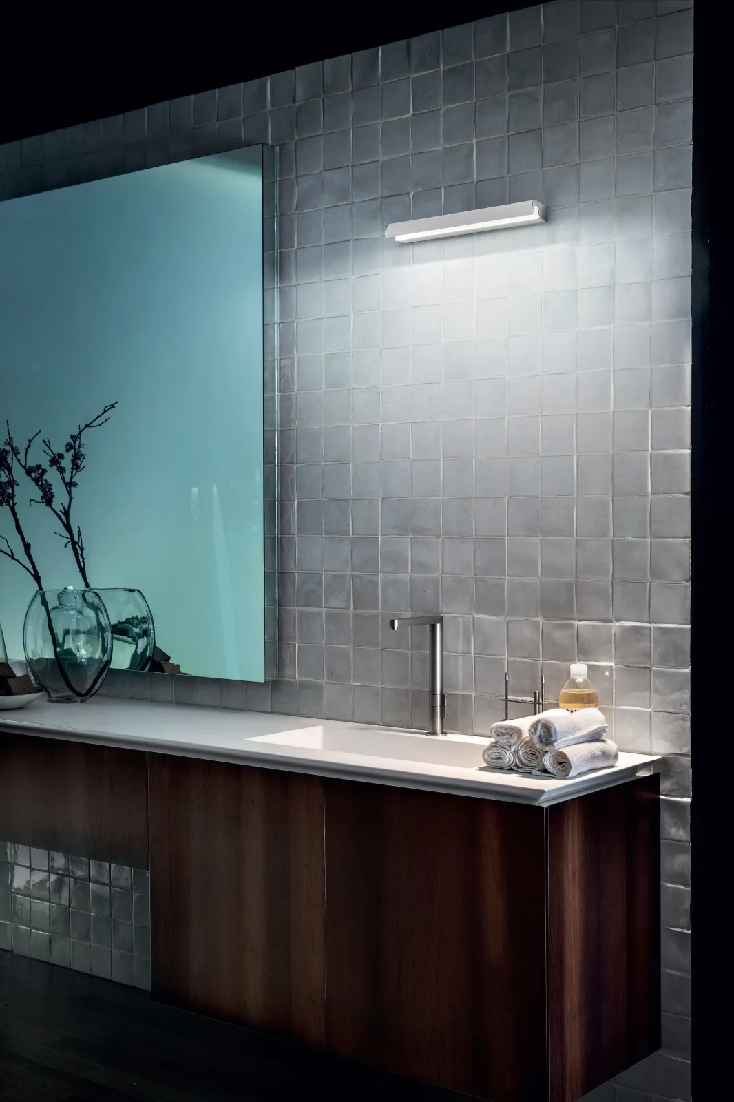 HALFPIPE 2 S Linea Light Decorative kinkiet - Czarny