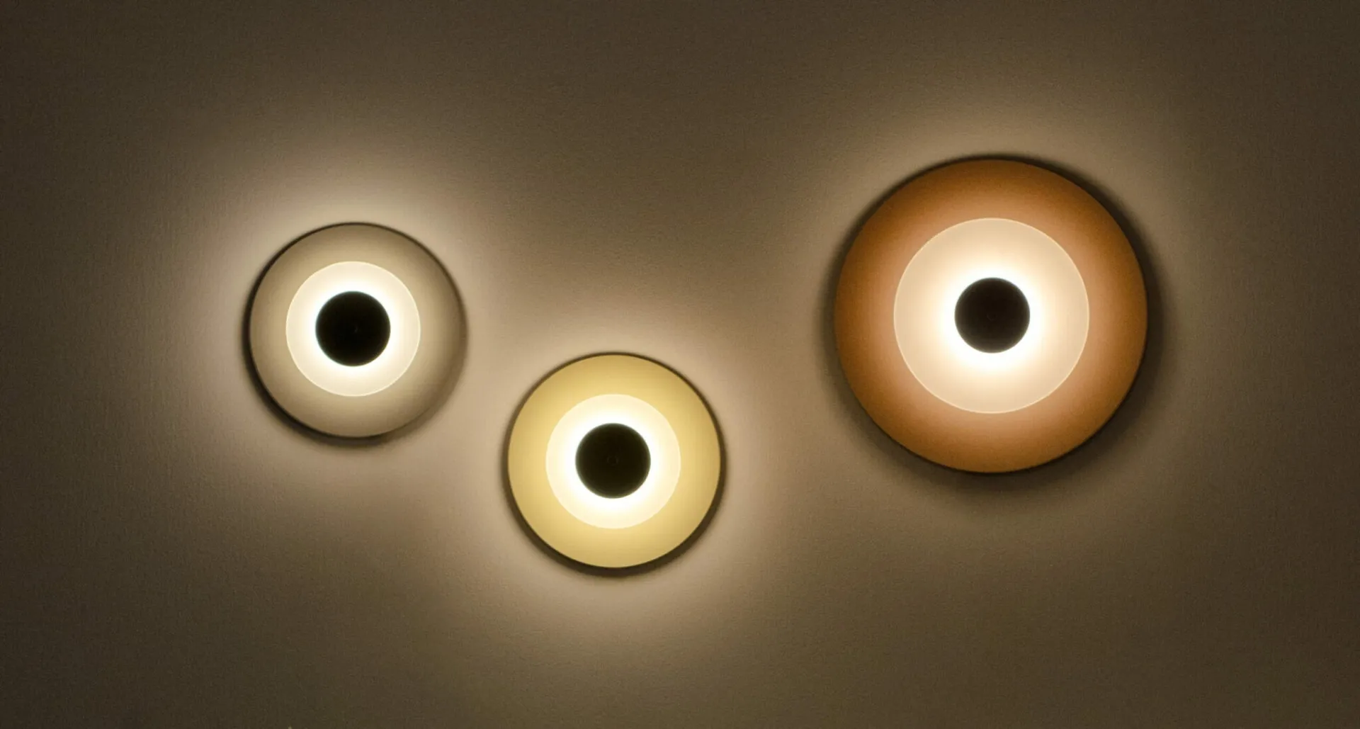 AEROPLAN LoftLight kinkiet - 60cm - Pearl Beige Anode