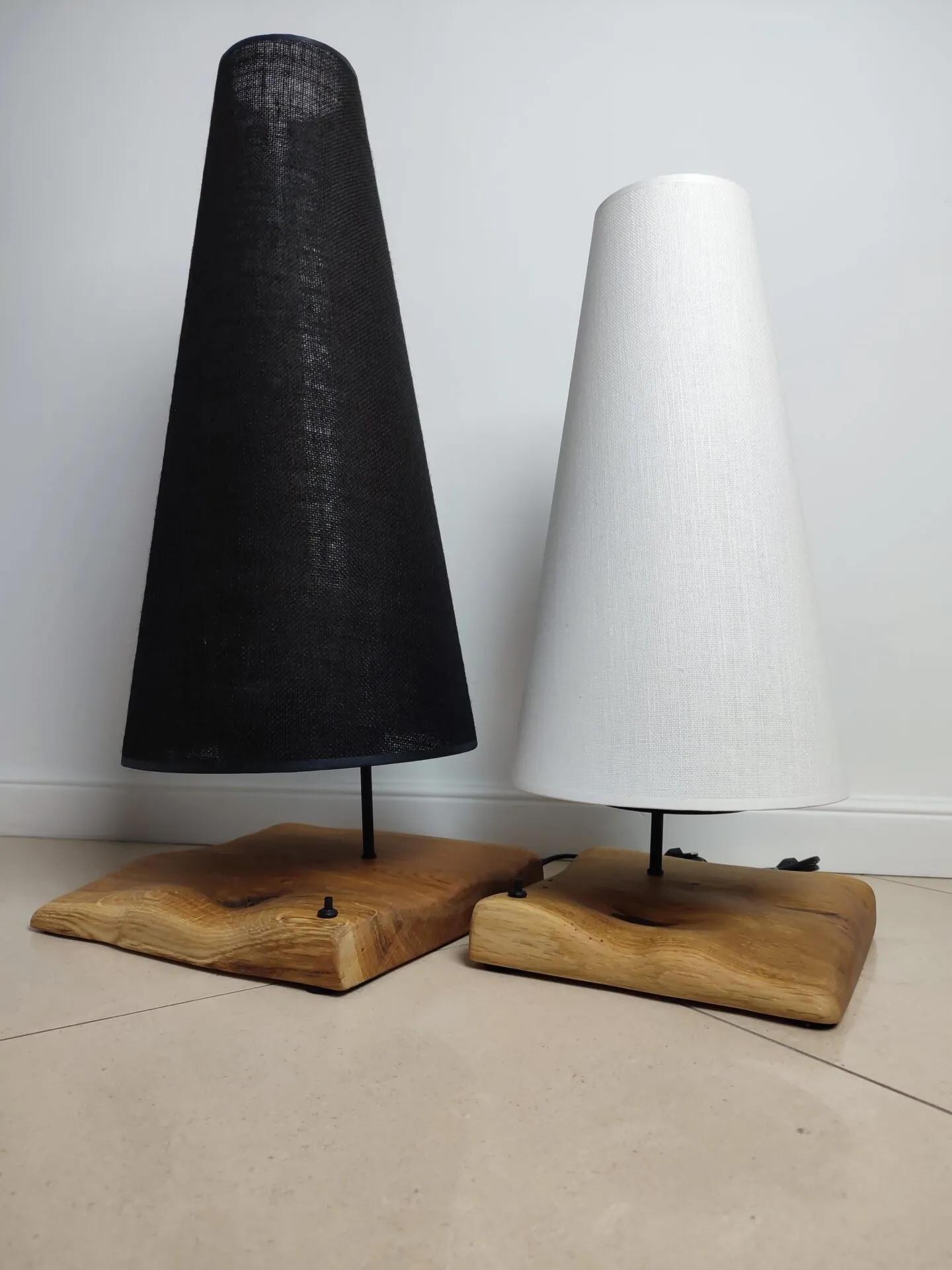 KRASNAL WOOD HPlampy drewniana lampa stołowa - Mały - Czarny