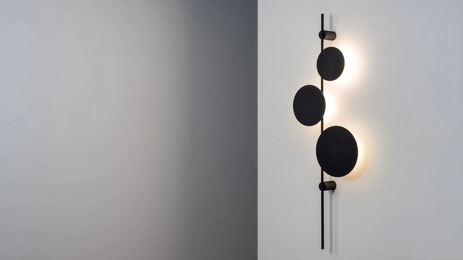 AMBIENTE K Chors kinkiet - Czarny - Ciepłobiała 3000K - A - Dolne mocowanie