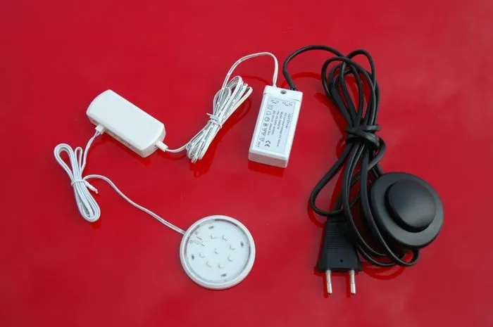 Oświetlenie LED RGB zmienne pilotem