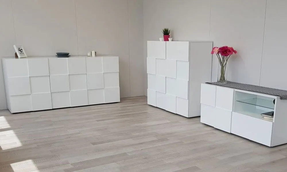 Komoda z drzwiami biała wysoki połysk 181 cm Solo