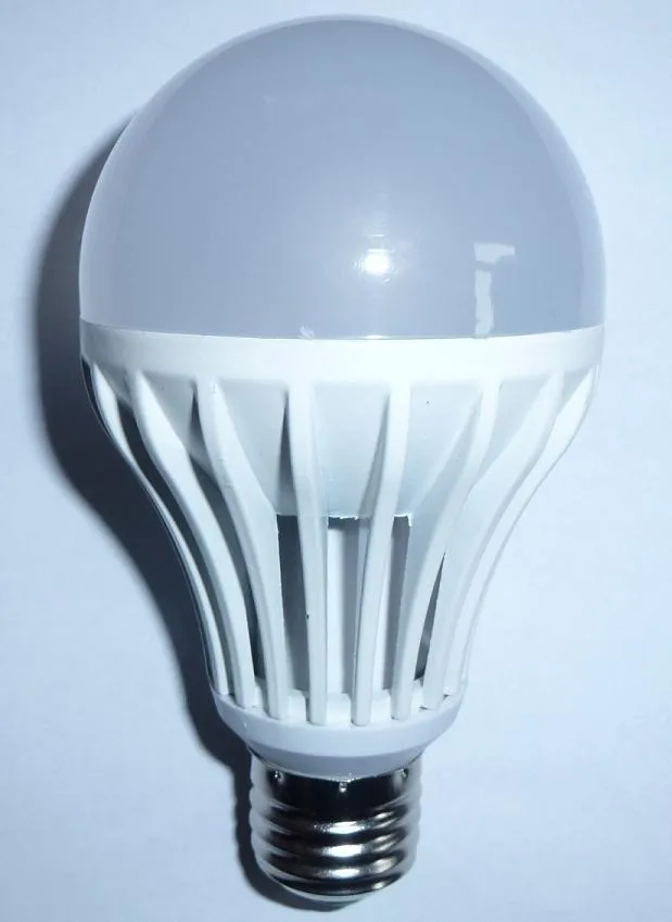 Żarówka LED E27 32x2835 230V 700lm Biała Ciepła SY