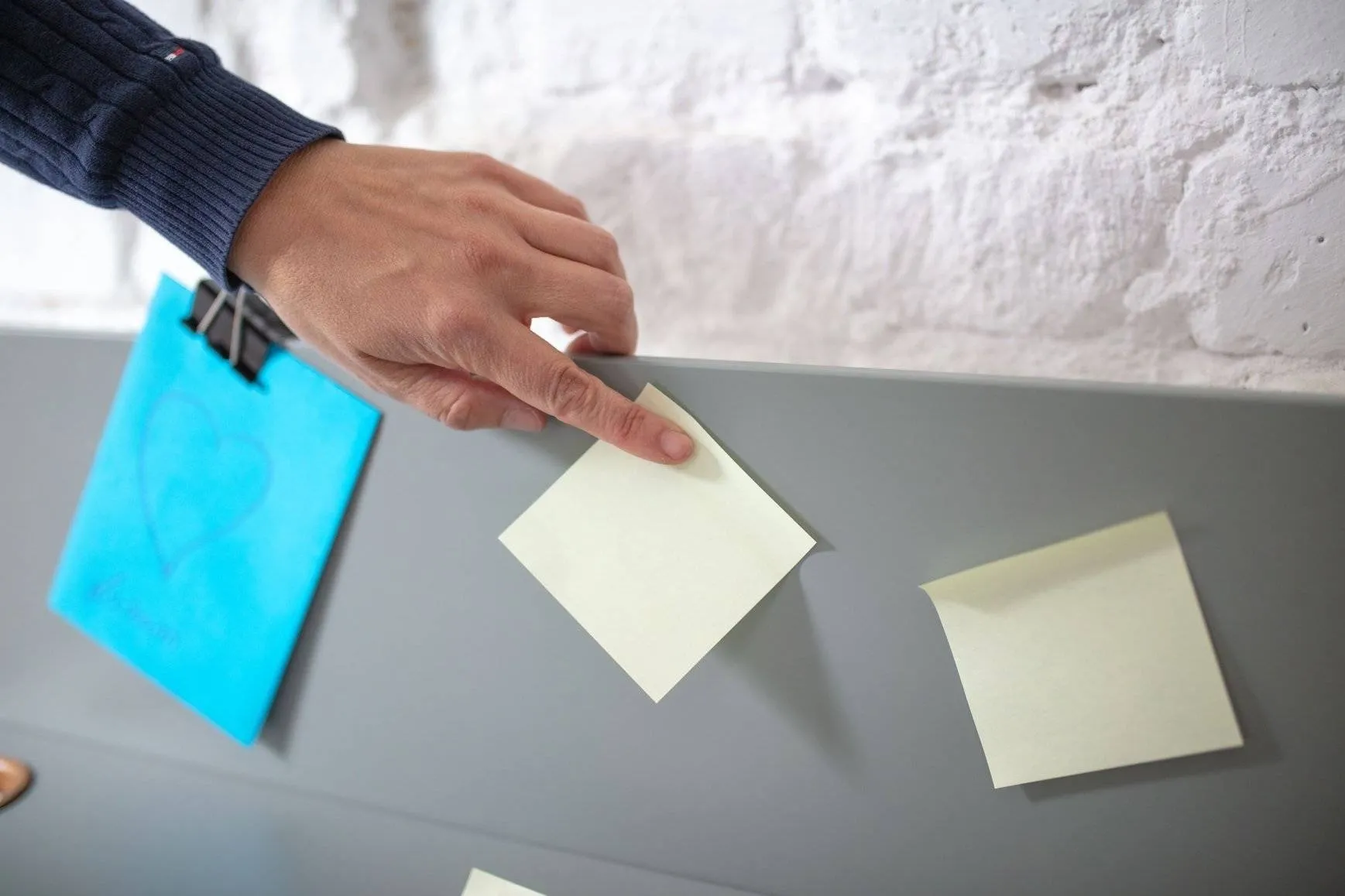 Biurko Jesionowe LUKA 65x50cm / Grafitowe