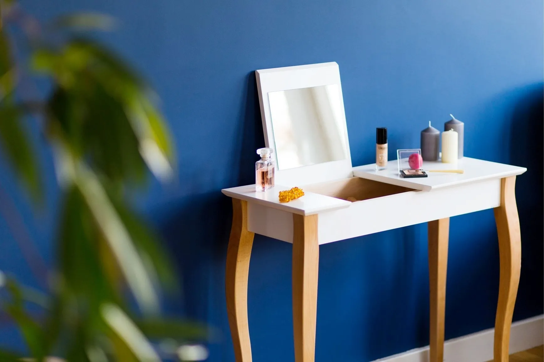 Toaletka LILLO z Lusterkiem - 85x35cm Czarne Nogi / Biała