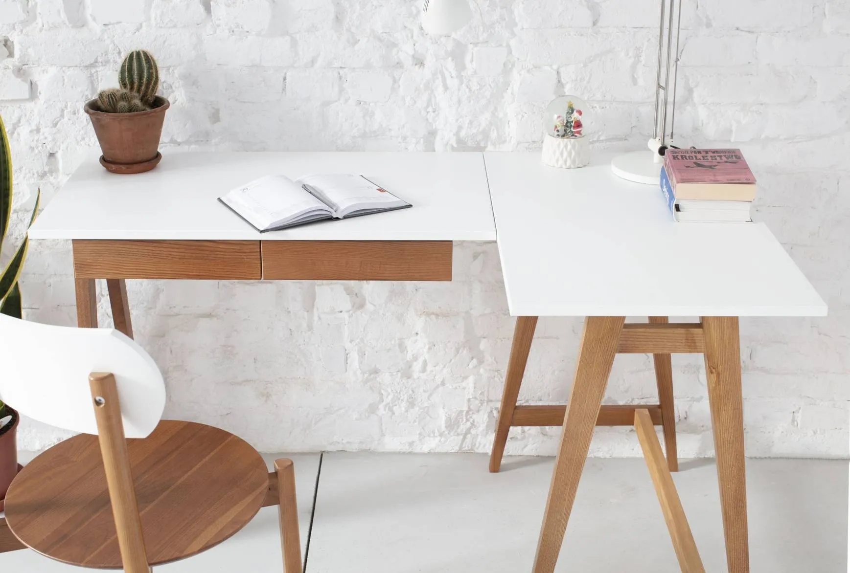 Biurko narożne LUKA 135cm x 85cm Szałwiowy Dąb PRAWE