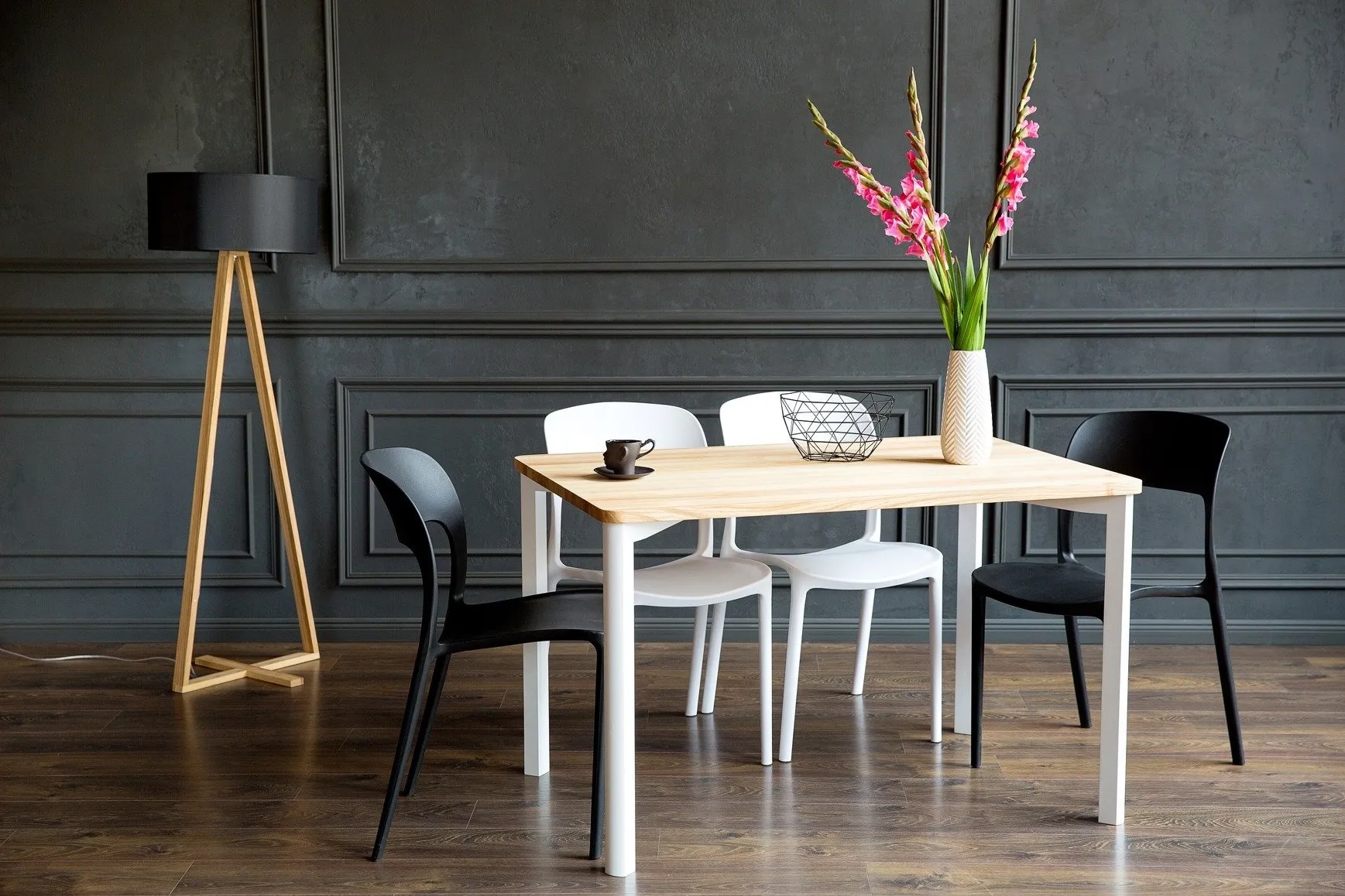 Jesionowa Lampa Podłogowa TALES - Czarny Abażur