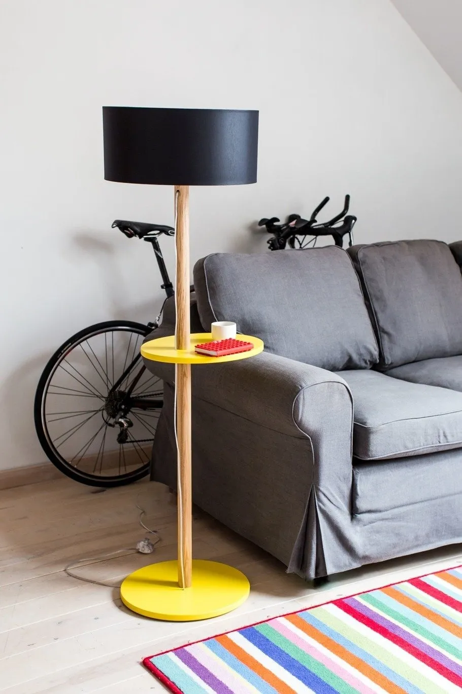 Lampa Podłogowa UFO 45x150cm - Jasnoszara / Czarny Abażur