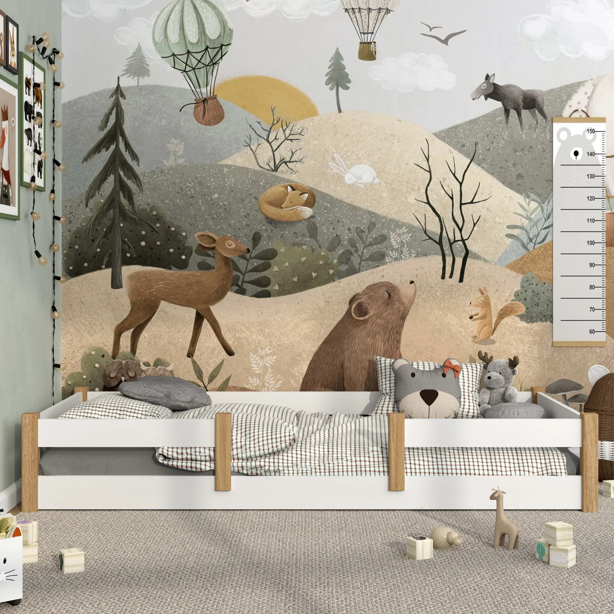 Drewniane łóżko dziecięce niskie N01