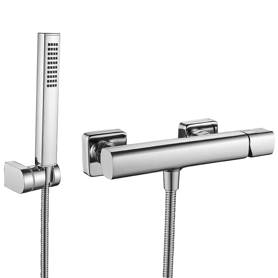 LAVEO Tores - bateria natryskowa ścienna z zestawem natryskowym