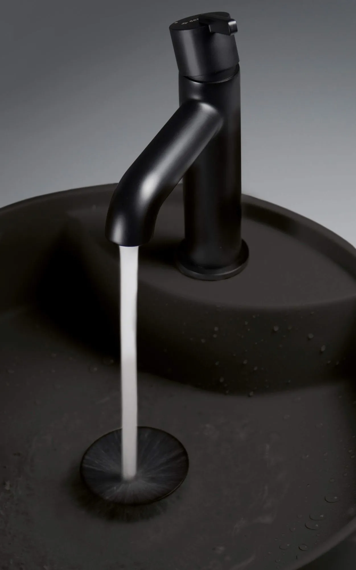 Deante CQS_NU4B Umywalka granitowa nablatowa czarna