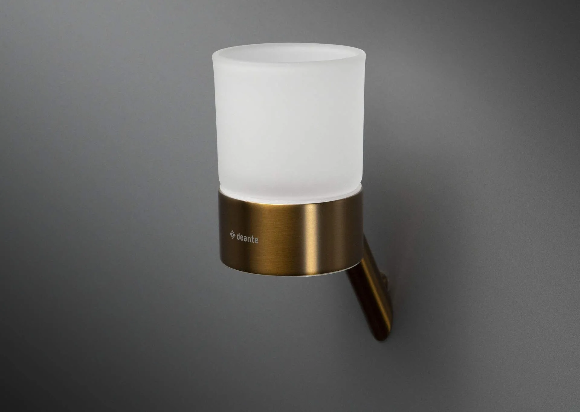 Deante Kubek ścienny