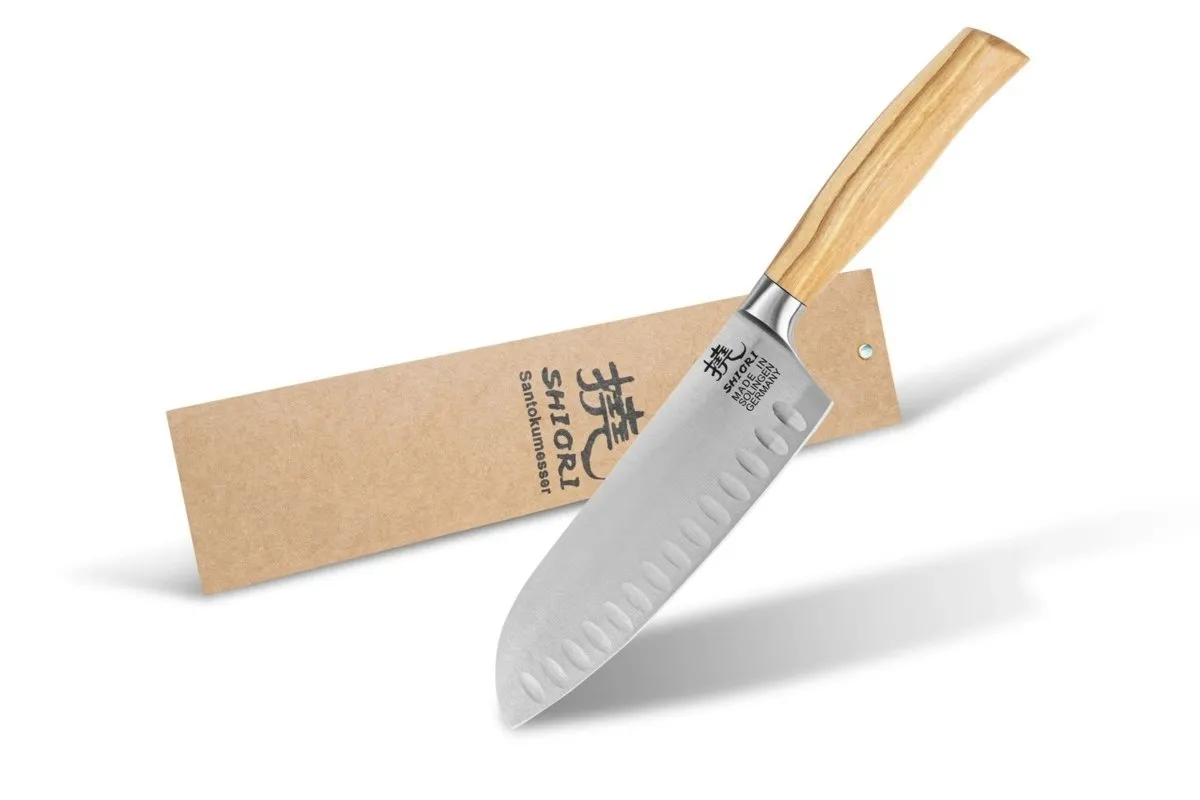 Duży, idealnie wywarzony nóż Shiori 撓 Orību Santoku by Jakub Suchta stal damasceńska, rękojeść drewno premium oliwne