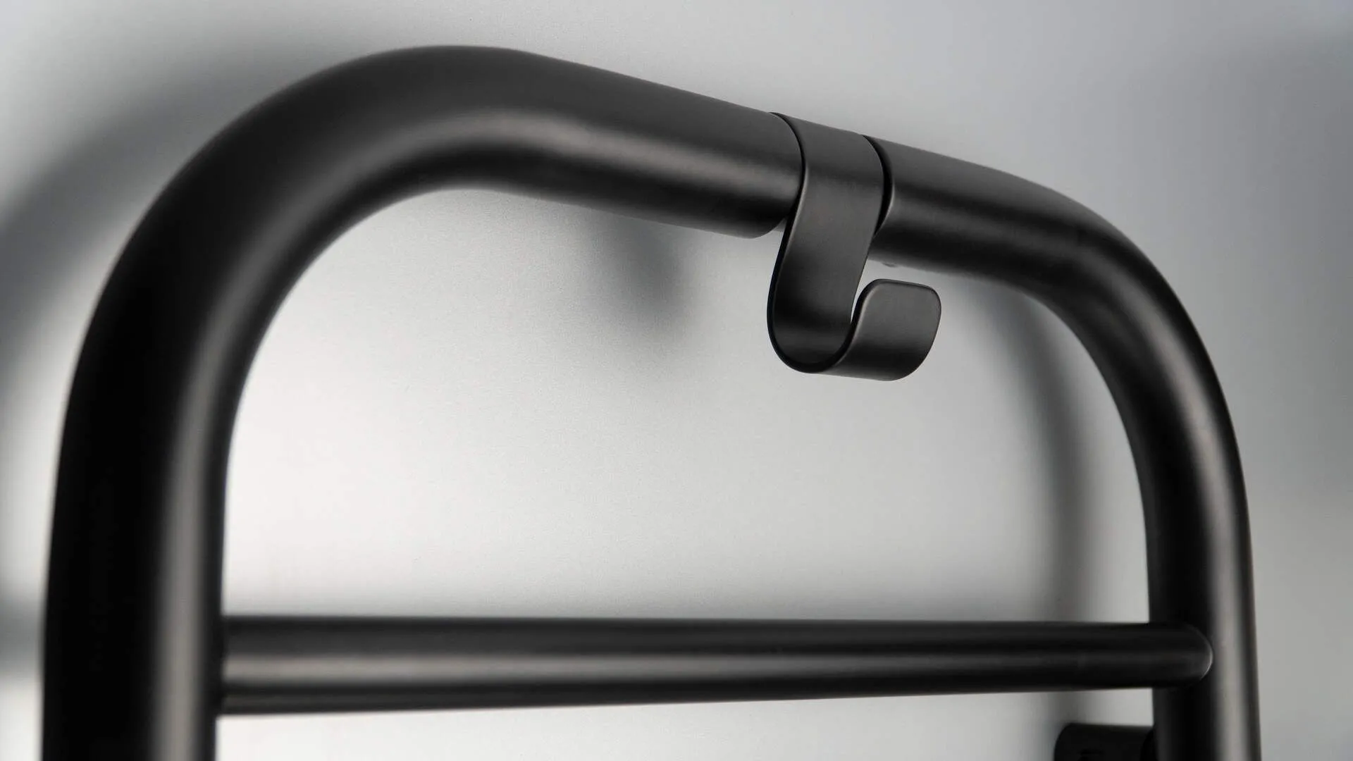 Deante Grzejnik łazienkowy - wysokość 121 cm