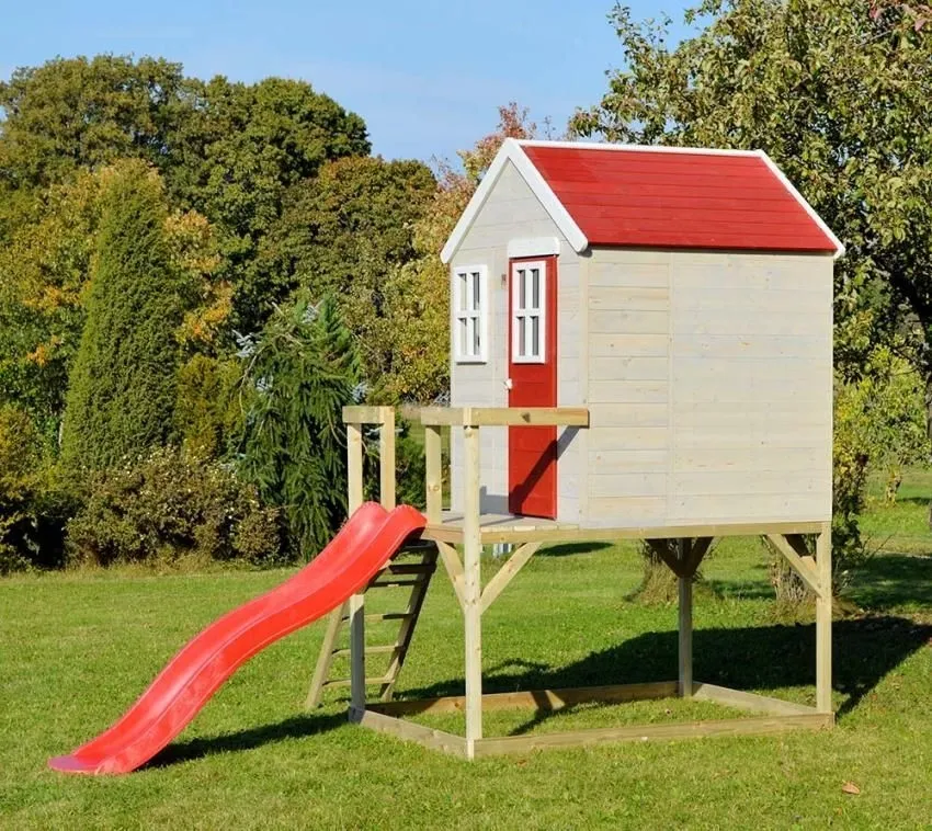 Wendy Toys Drewniany domek " Tygrys " na palach ze zjeżdżalnią