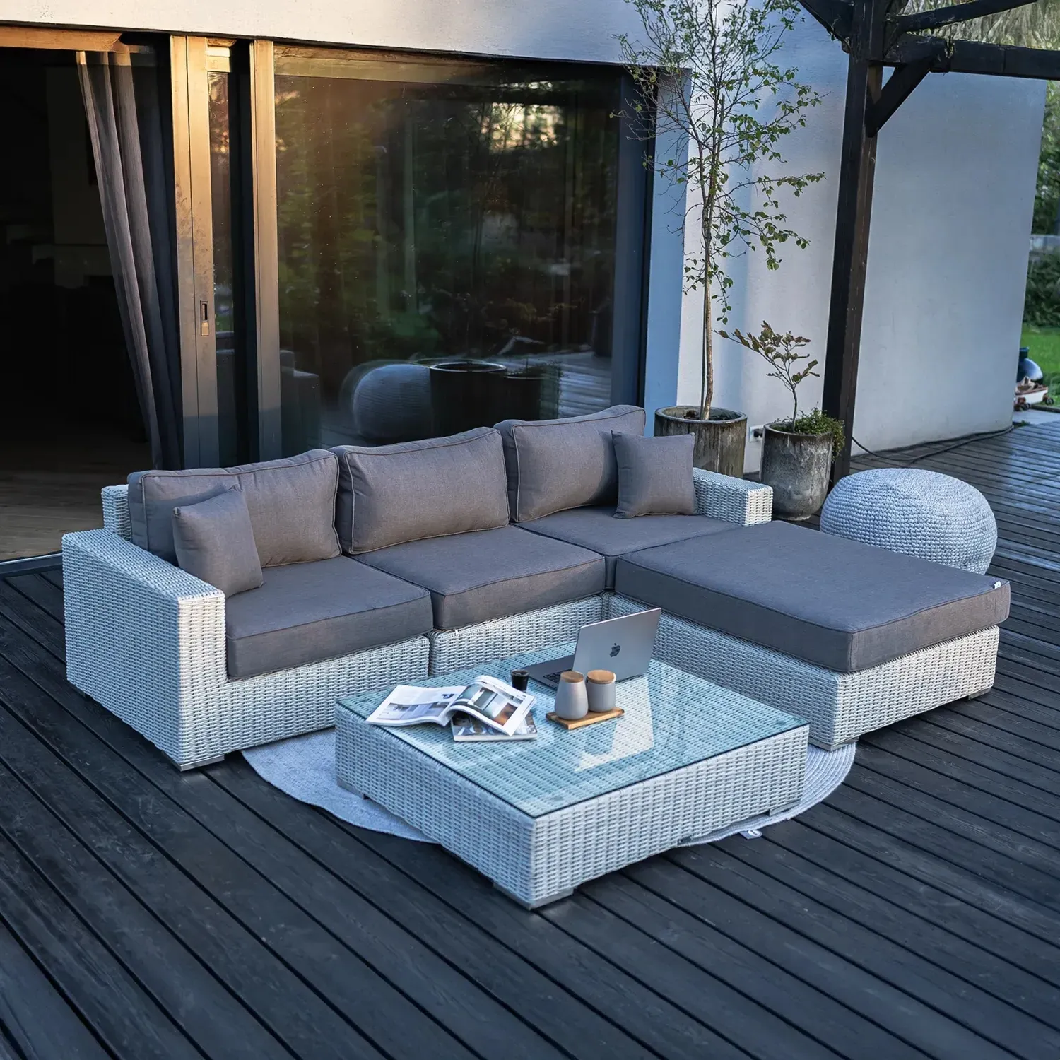 Meble ogrodowe MILANO I  Oltre royal białe technorattan