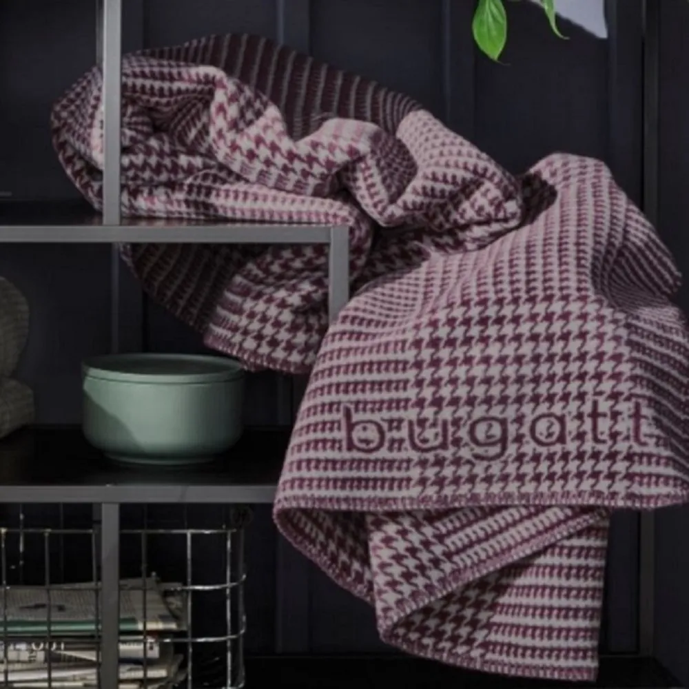 Koc BUGATTI Pepita fioletowy 3530-500 150/200