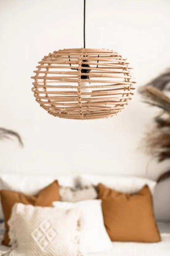 Lampa rattanova Saturn