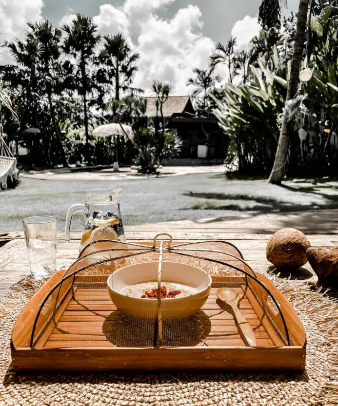 Taca bambusowa z pokrowcem na jedzenie S brązowa