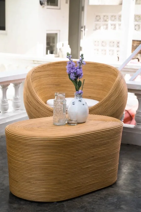 Stolik rattanowy Tango owalny jasny