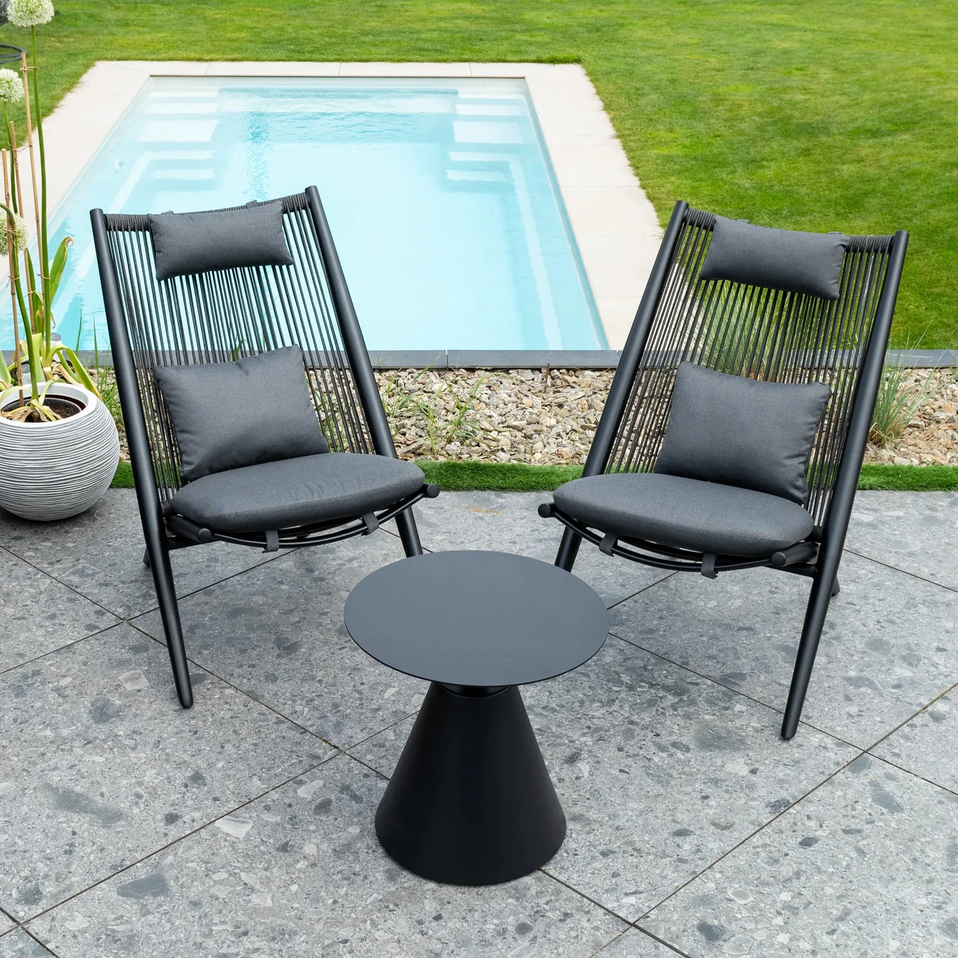 Zestaw ogrodowy Acri dwa fotele stolik kawowy D50 czarny