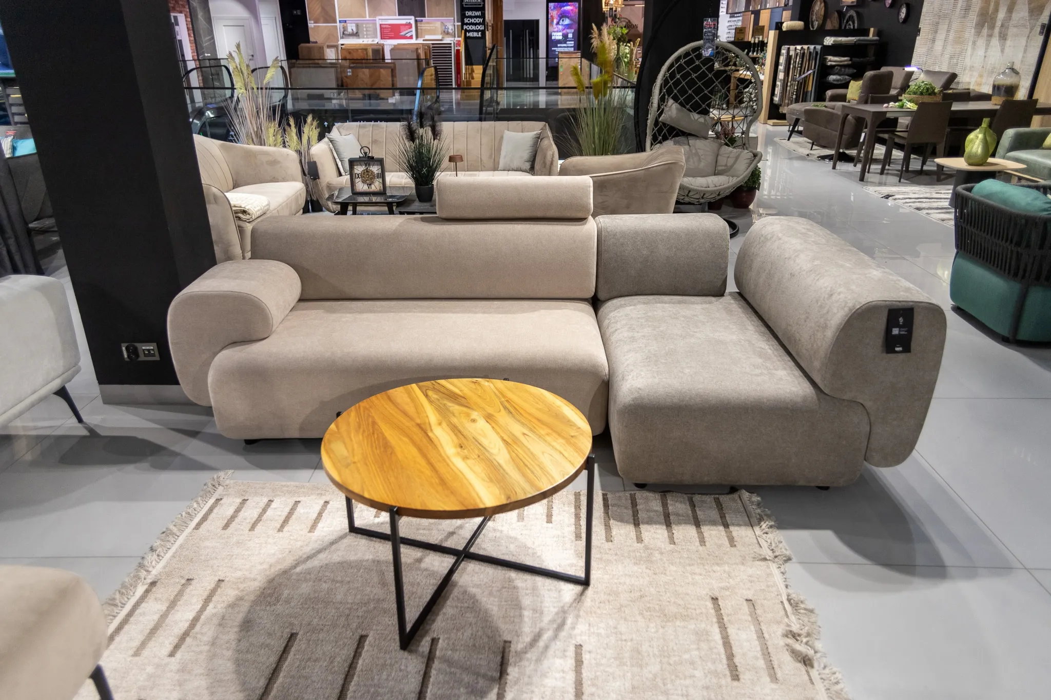 Narożnik do salonu Mist kolekcja modułowa Bizzarto - wyprzedaż ekspozycji Homms