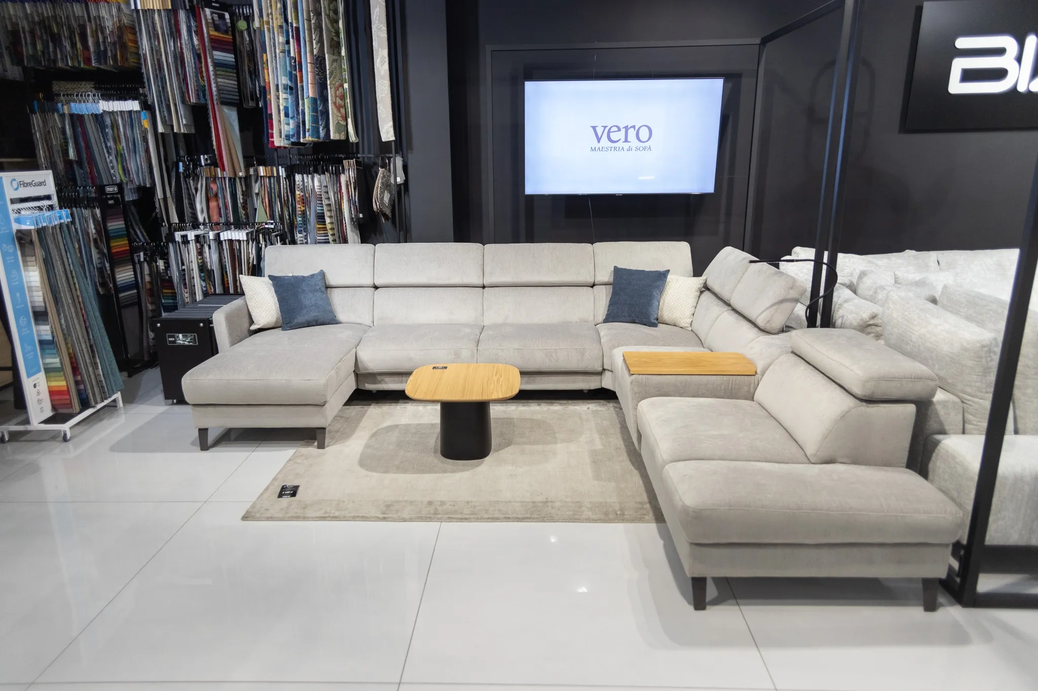 Narożnik Tulipano Vero z funkcją spania typu włoskiego - wyprzedaż ekspozycji Homms