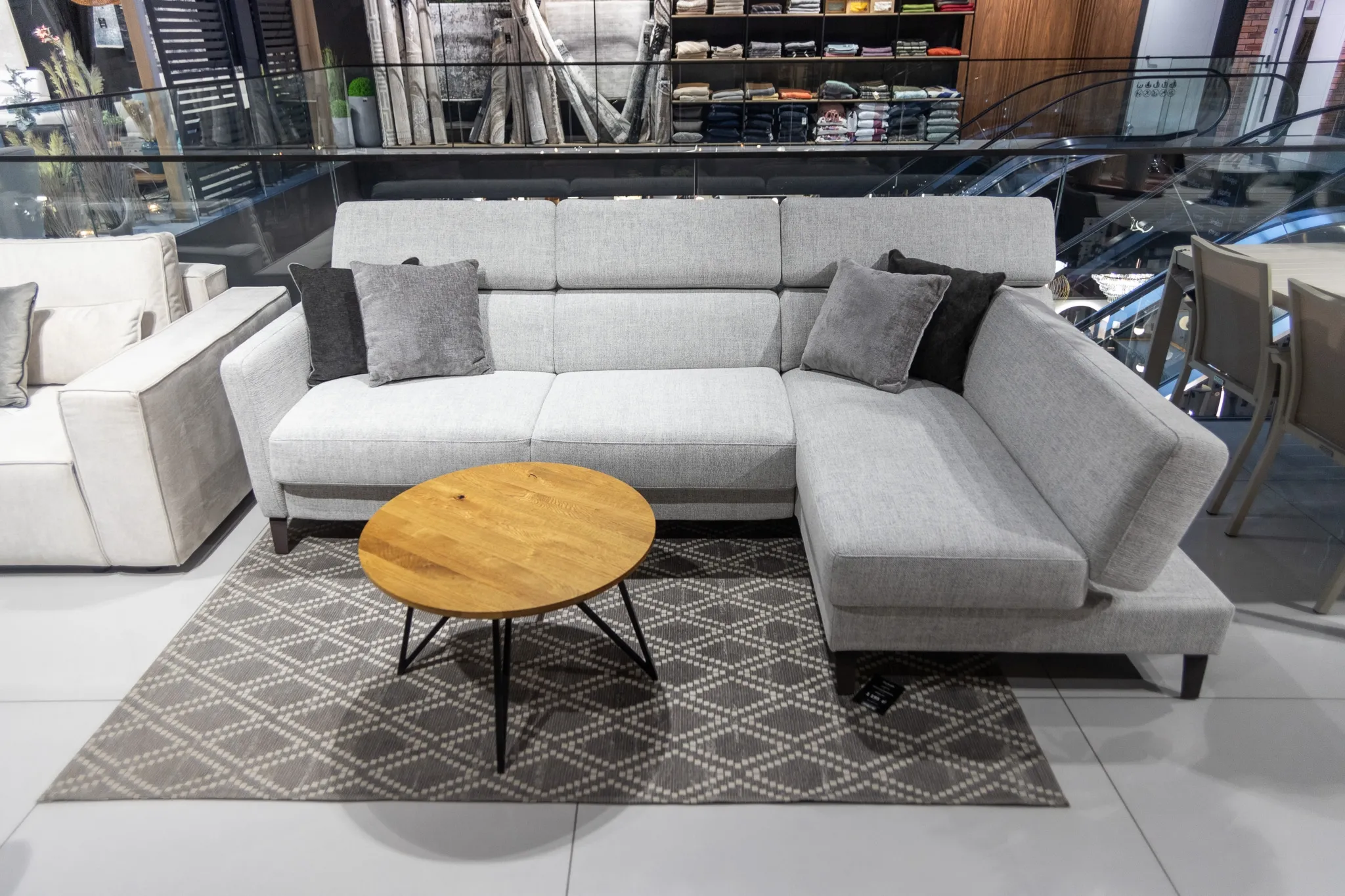 Narożnik Vero Tulipano z funkcją spania - wyprzedaż ekspozycji Homms