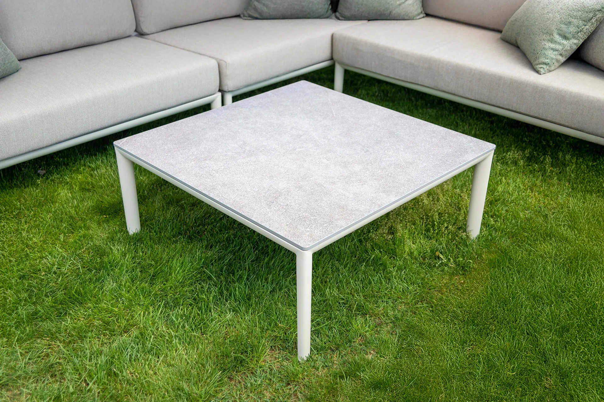 Bolzano Giacomo Stół ogrodowy 90x90 beżowy aluminium - spiek