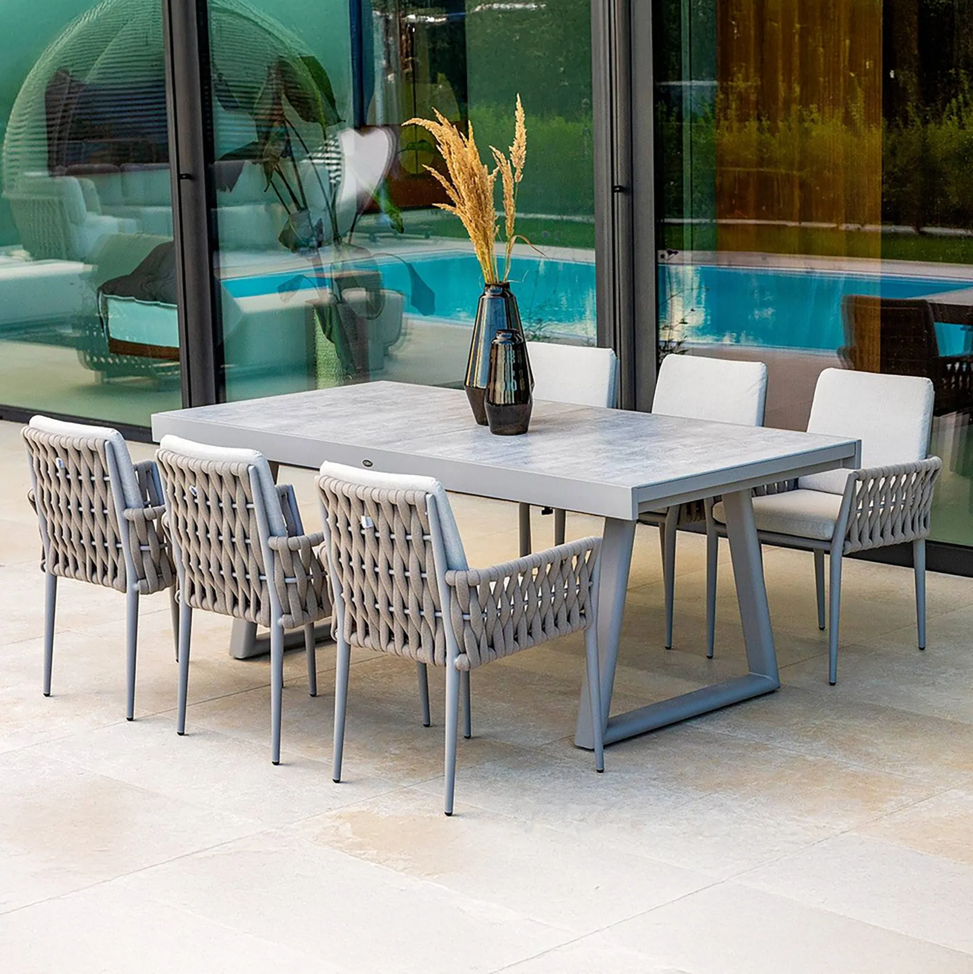 Zestaw mebli ogrodowych CLUB I Couture Jardin szarobeżowe